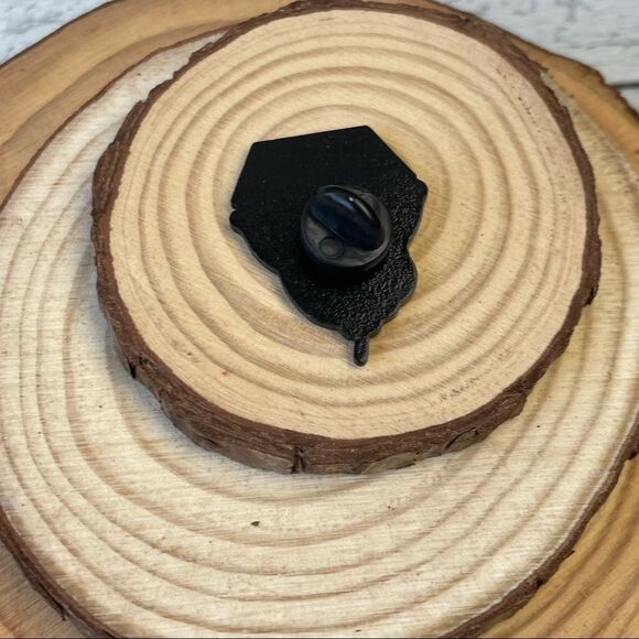 Sweet Sloth Pink Cupcake Enamel Pin/ Brooch Lapel - Picture 6 of 6